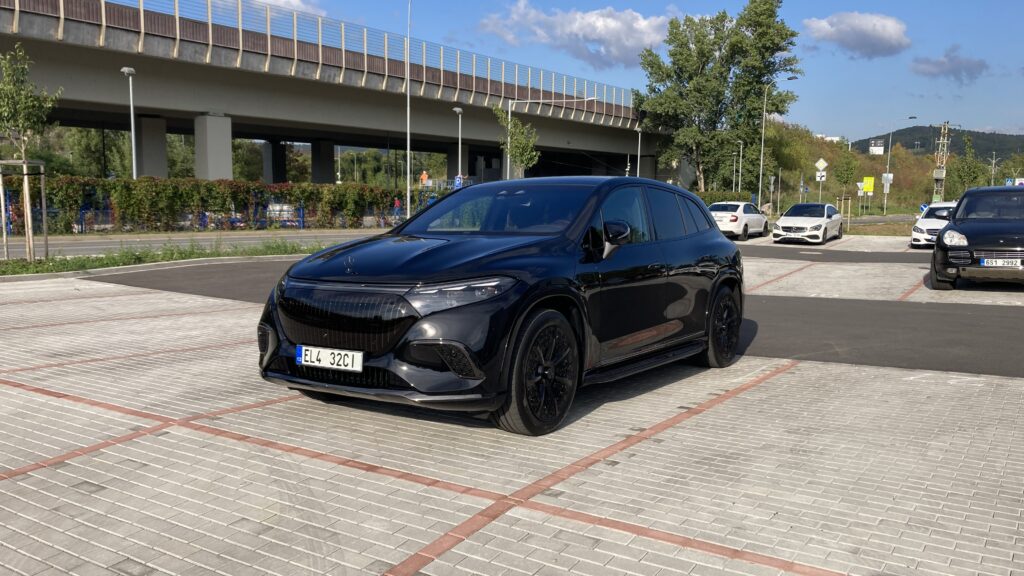 Mercedes-Maybach EQS SUV – zepředu