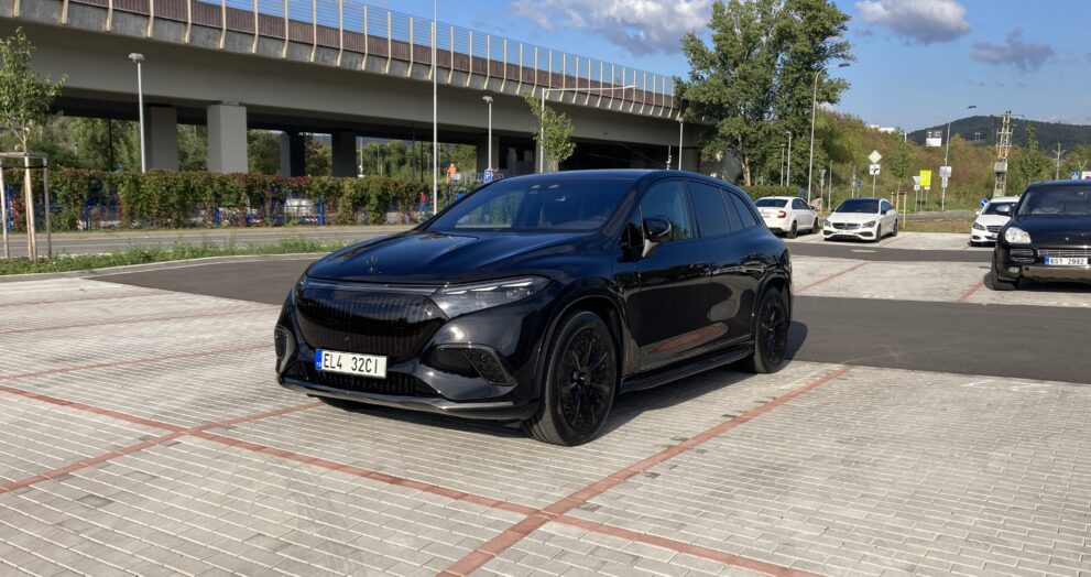 Mercedes-Maybach EQS SUV – zepředu