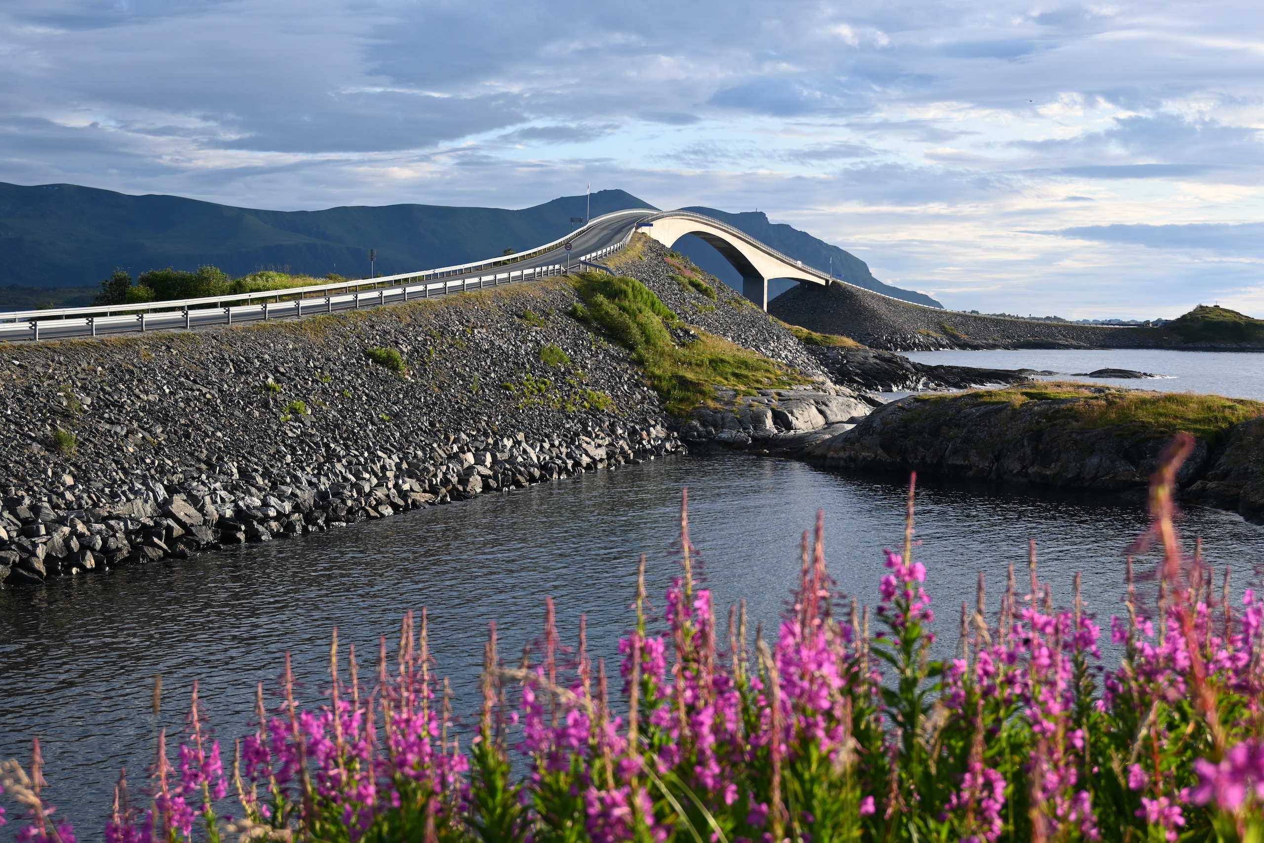 Most na Atlantic Ocean Road