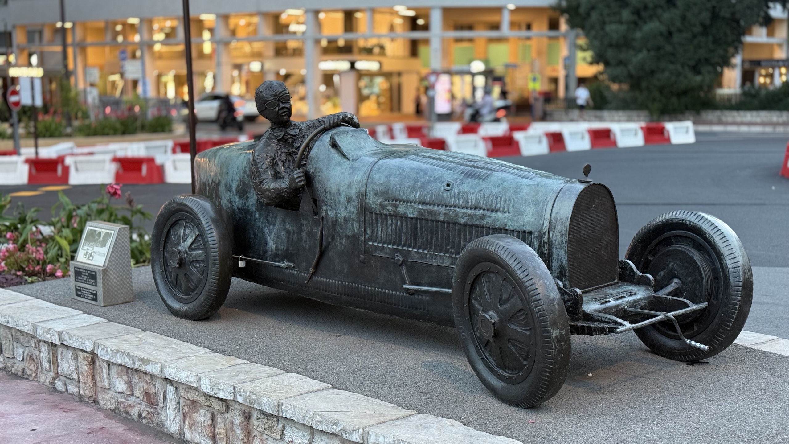 Monte Carlo je neoddělitelně spojené s motoristickým sportem